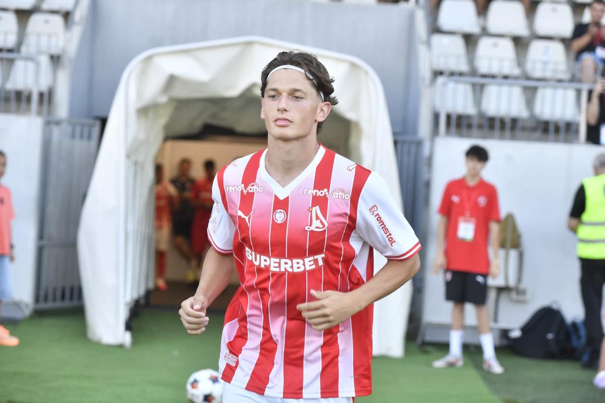 Dinamo a încasat 3 goluri de la Farul! Alibec nu i-a iertat pe „câini”