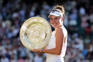 Linda Noskova, noua campioană de la Wimbledon, după o finală 100% cehă! Primul Grand Slam al carierei pentru sportiva de 21 de ani