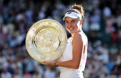 Linda Noskova, noua campioană de la Wimbledon, după o finală 100% cehă! Primul Grand Slam al carierei pentru sportiva de 21 de ani