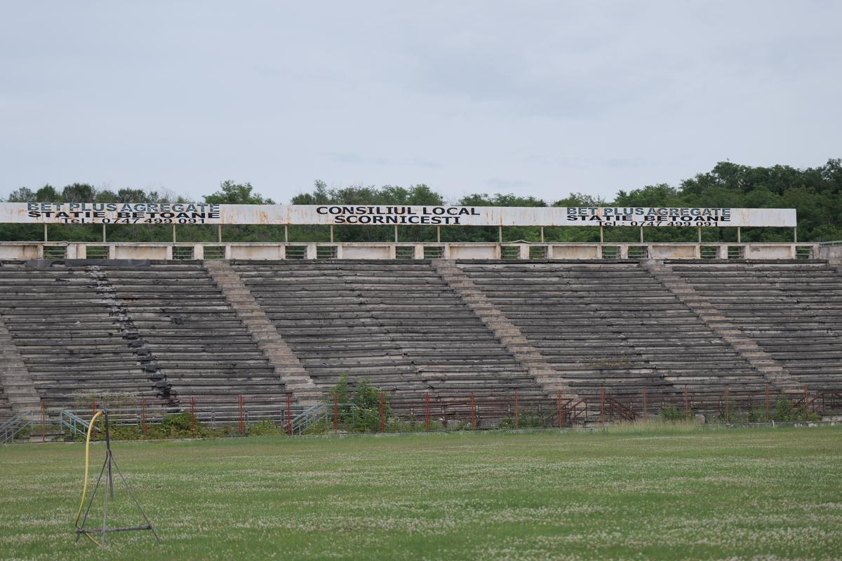 Cum arată stadionul din Scornicești // foto: Andrei Furnigă (GSP)