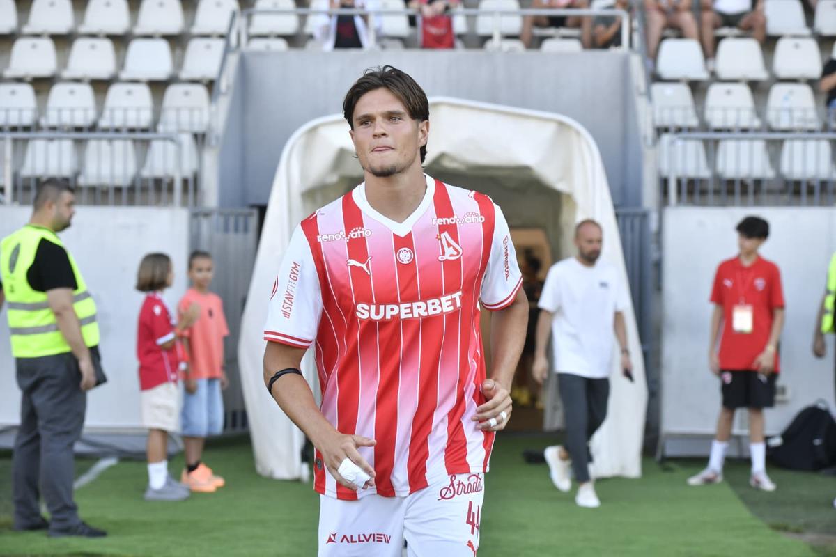 Dinamo a încasat 3 goluri de la Farul! Alibec nu i-a iertat pe „câini”