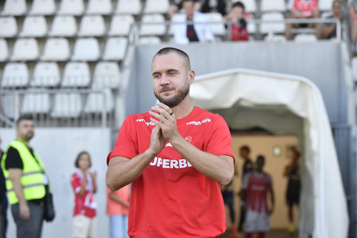 Dinamo - Farul, amical pe „Arcul de Triumf”
