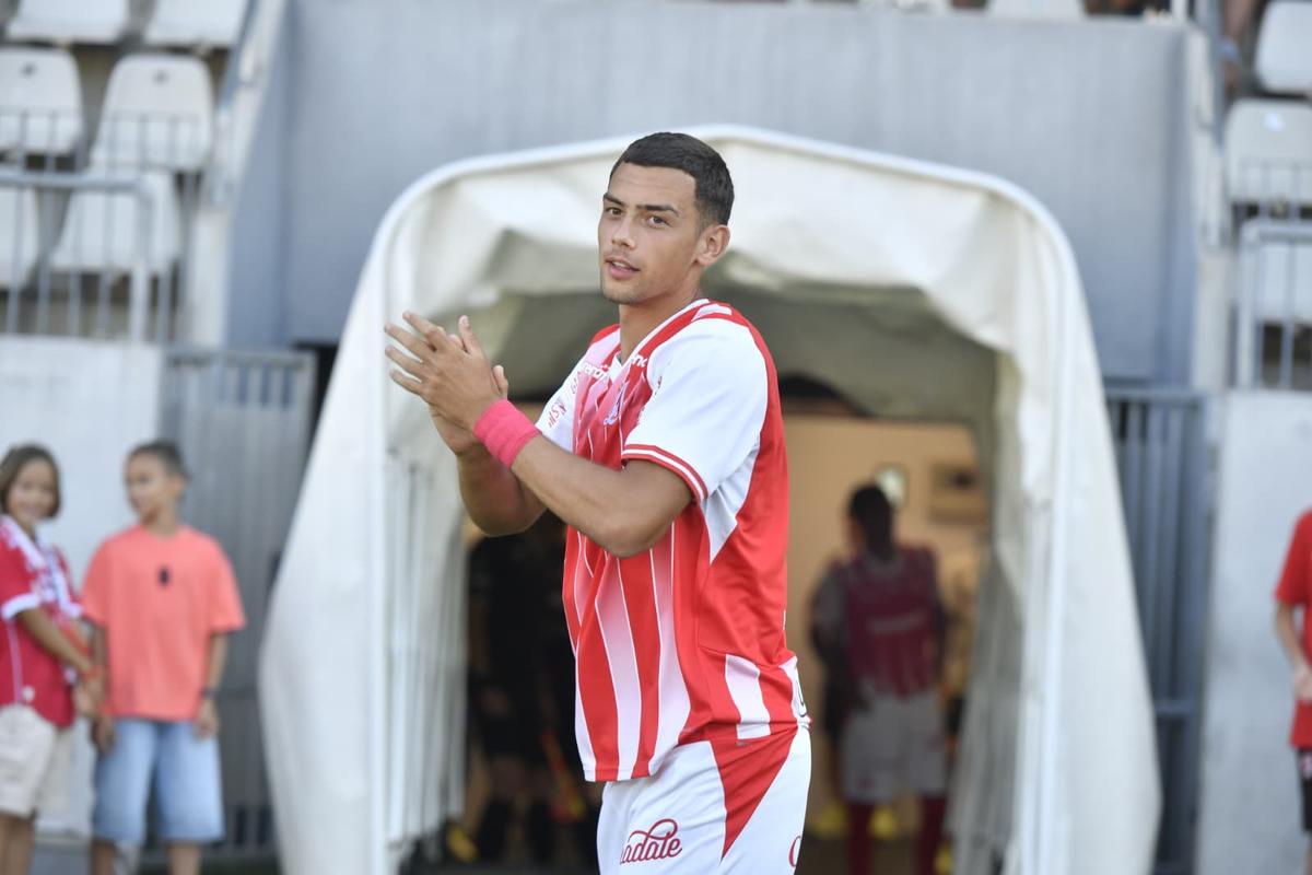 Dinamo a încasat 3 goluri de la Farul! Alibec nu i-a iertat pe „câini”