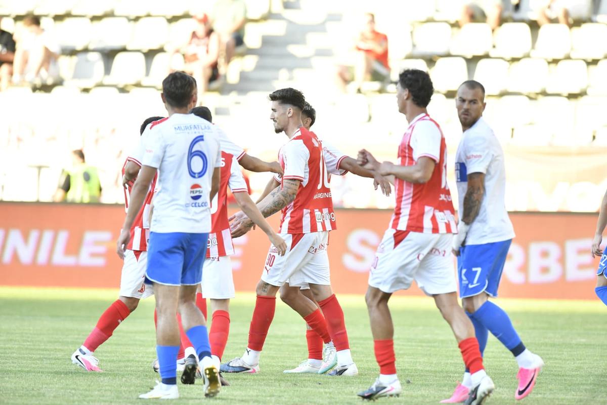 Dinamo - Farul, amical pe „Arcul de Triumf”