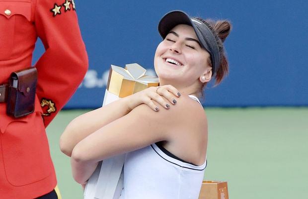 BIANCA ANDREESCU - SERENA WILLIAMS 3-1 (ABANDON) / VIDEO Andreescu câștigă Rogers Cup după doar 4 game-uri! Serena s-a retras în lacrimi