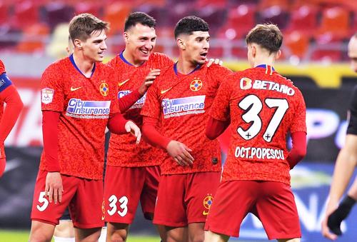Închizătorul Gabriel Simion, proaspăt despărțit de FCSB, a semnat cu U Cluj, anunță oficial clubul.