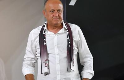 Dan Șucu reacționează, după ce Gigi Becali l-a luat peste picior: „Trebuie să mai mănânce multă pâine ca să ia el de la mine. Poate îi cumpăr tot Rapidul cu 3 milioane!”
