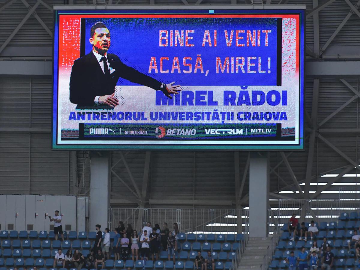 Universitatea Craiova - Zorya Luhansk 3-0 (0-1 în tur) » Schimbarea la față! La primul meci cu Rădoi pe bancă, oltenii n-au iertat-o pe Zorya