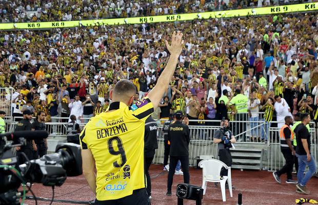 Noul fotbal de aur începe astăzi! » GSP prefațează campionatul de două miliarde din Arabia Saudită. 5 români lângă Ronaldo, Benzema și Mahrez