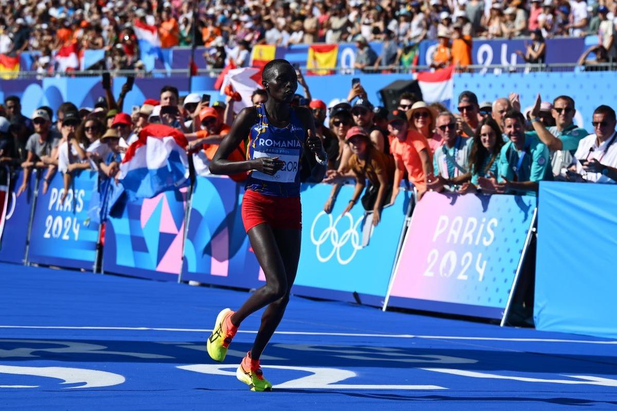Delvine Meringor, sportiva născută în Kenya care reprezintă România, a terminat pe locul 7 maratonul de la Jocurile Olimpice: „Am avut lacrimi în ochi”!