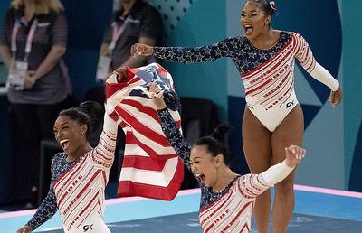 „Vei fi mereu o campioană olimpică” » Simone Biles și Sunisa Lee, reacții dure după ce TAS a decis în favoarea Anei Maria Bărbosu