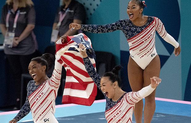 „Vei fi mereu o campioană olimpică” » Simone Biles și Sunisa Lee, reacții dure după ce TAS a decis în favoarea Anei Maria Bărbosu