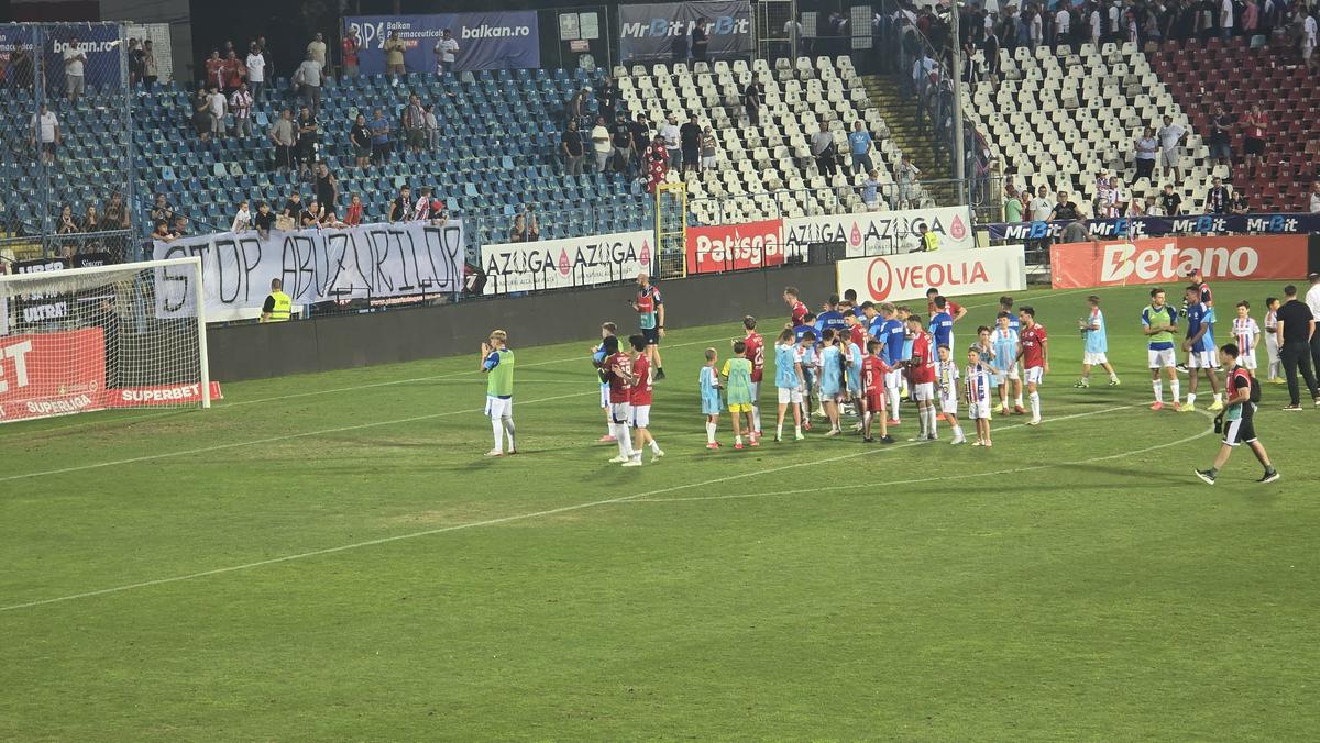Ce s-a întâmplat la finalul partidei Oțelul Galați - Rapid. Foto: Cezar Titor (GSP)