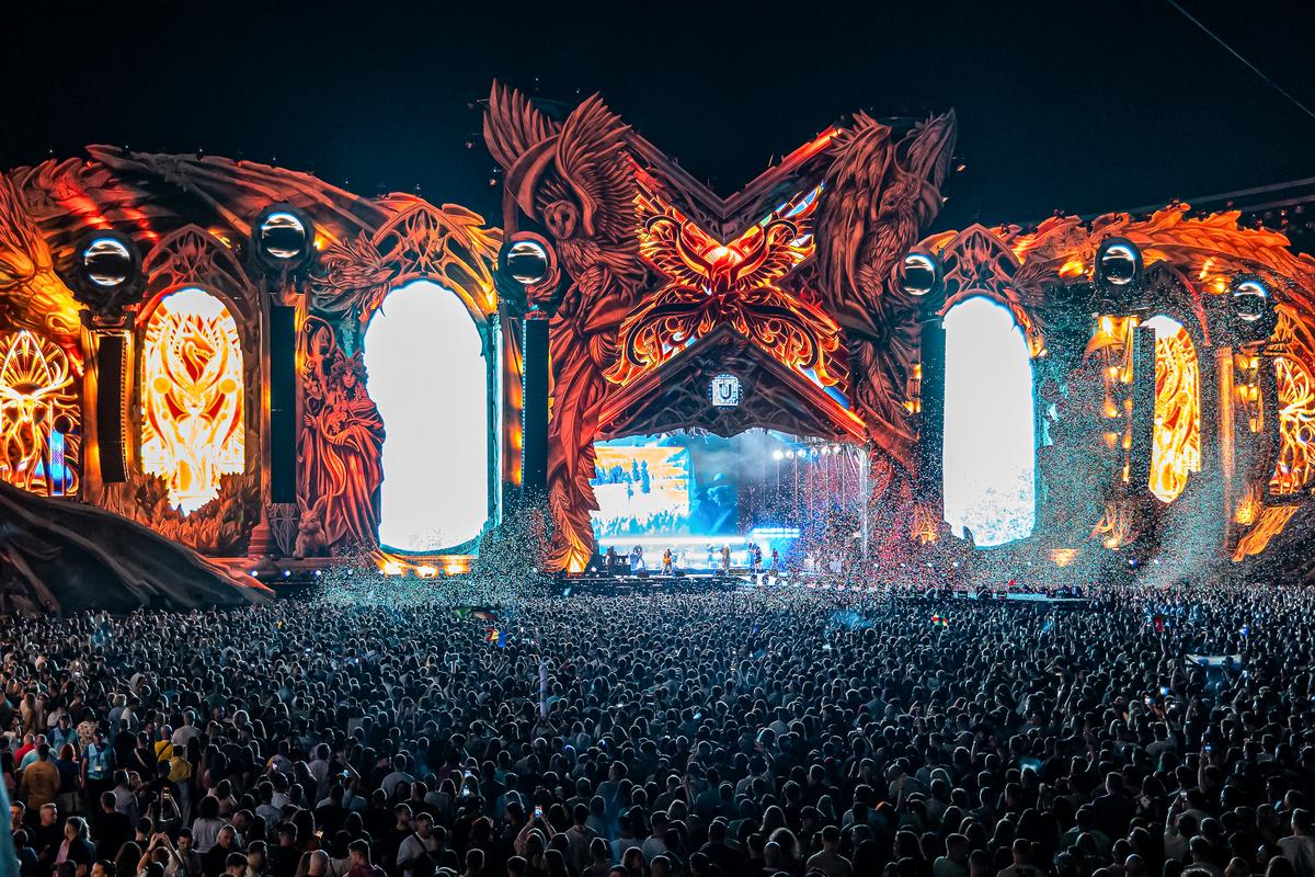 500.000 de fani au participat la ediția Untold din acest an » Cele mai tari imagini de la festivalul de pe stadionul Cluj Arena