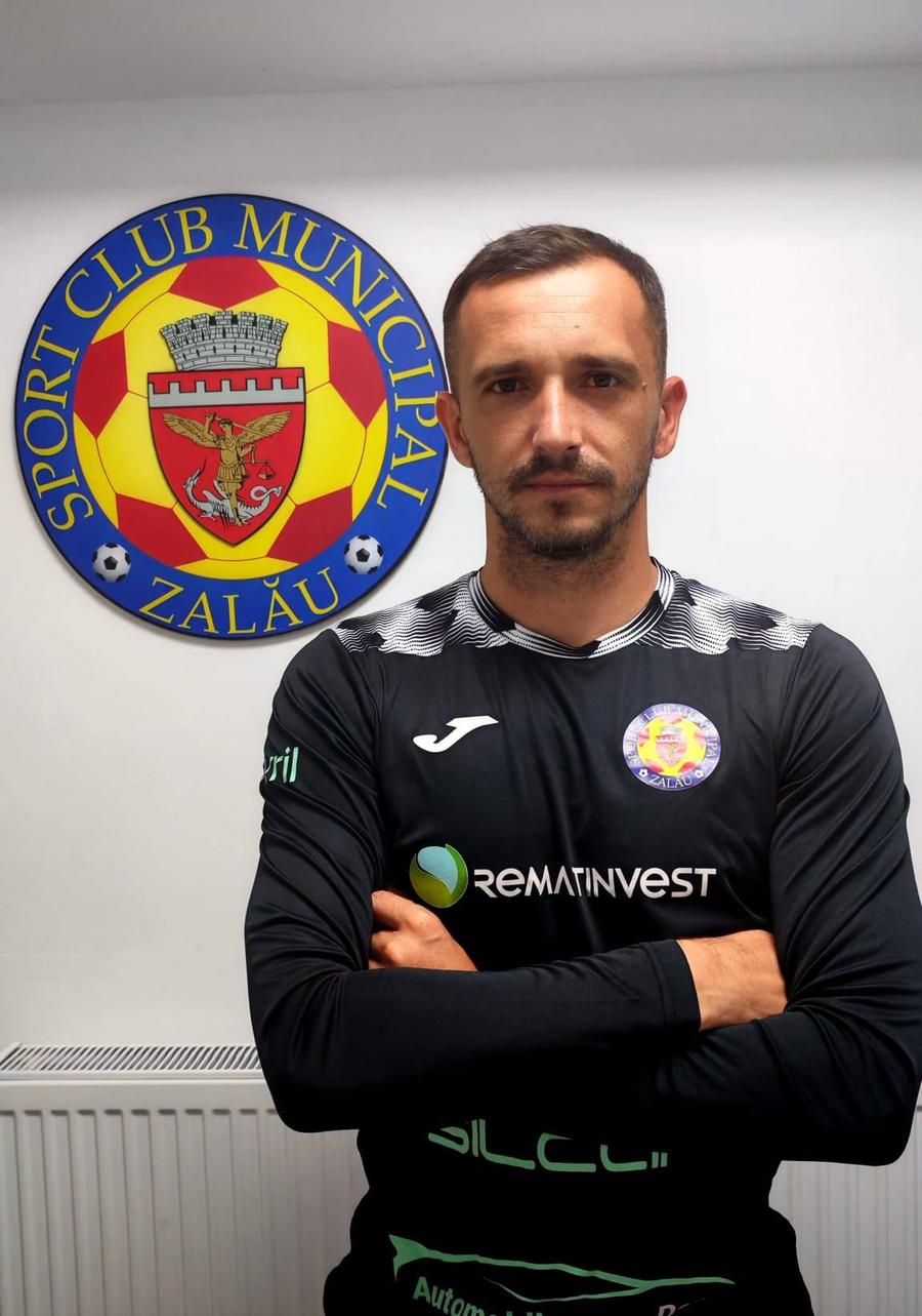 Dinu Moldovan a semnat cu SCM Zalău după despărțirea de Rapid A semnat în Liga 3 după ce Rapid i-a arătat ușa: „Bine ai venit!”