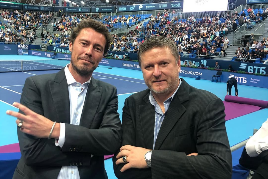 Yevgeny Kafelnikov, alături de Marat Safin. Foto: Instagram Legendarul Yevgeny Kafelnikov l-a atacat dur pe Novak Djokovic: „Încearcă să facă socoteli fără cârciumar. Toate problemele sunt legate de bani”