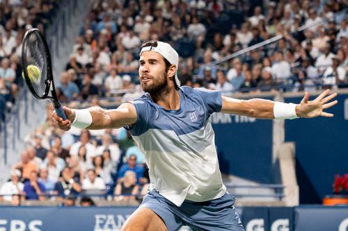 Karen Khachanov în acțiune Foto: Imago Images
