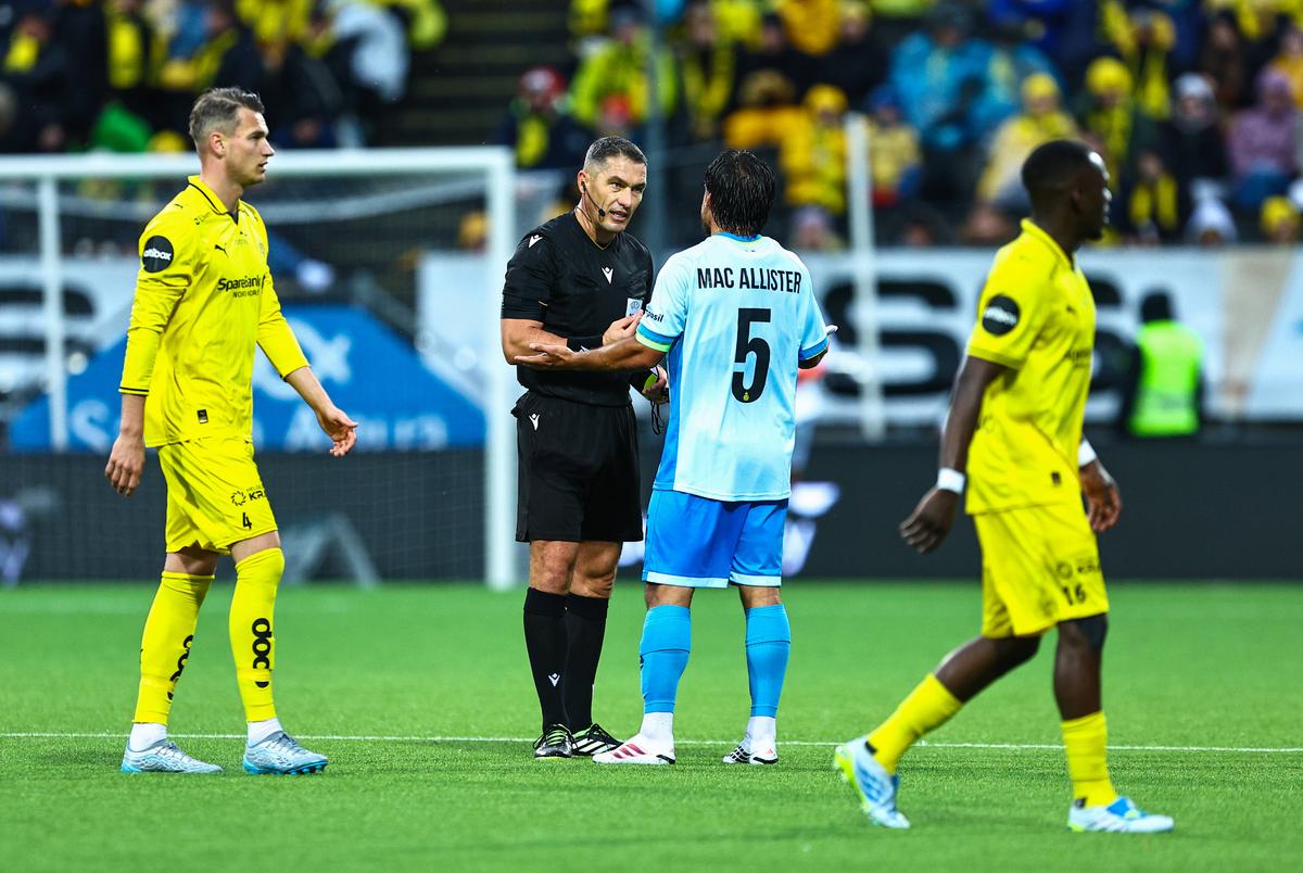 Istvan Kovacs, un nou meci cu scandal în Europa! Patronul lui Darius Olaru a părut că l-a lovit pe arbitru: imagini incredibile de la final
