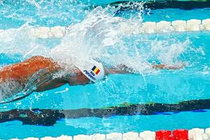 David Popovici evoluează în semifinalele de 100 de metri liber, la Europenele de la Paris