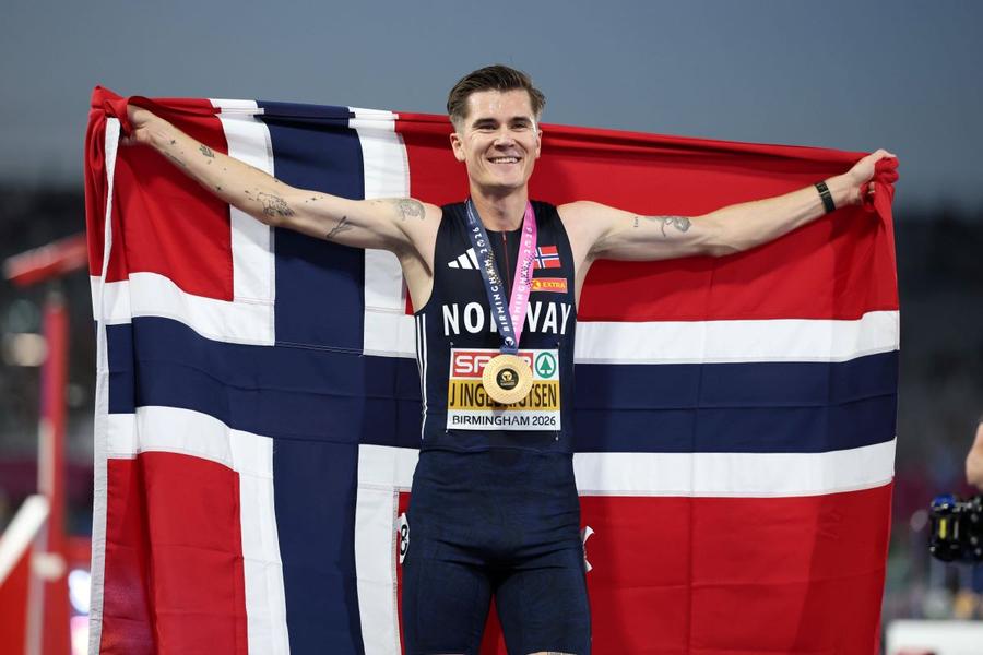 Jakob Ingebrigtsen cu medalia de aur la 5.000m, la CE 2026 Foto: Imago Images Întoarcerea triumfală a campionului » Jakob Ingebrigtsen a cucerit al șaptelea titlu european, revenind după o accidentare dură