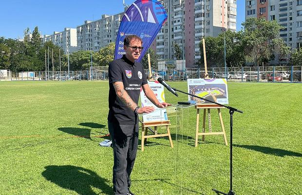 Bogdan Lobonț, Tibi Bălan și Toni Petrea, prezentați la clubul înființat de Primăria Sectorului 2