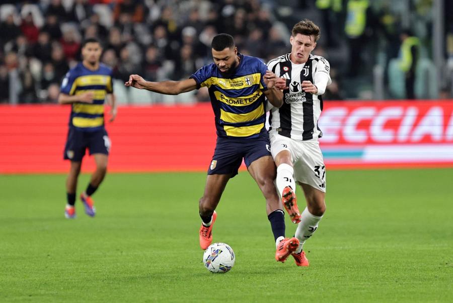 Gabriel Charpentier (stânga), foto: Imago Images Triplul campion al României pariază pe FC Argeș: „Poate face performanță. E un club serios, cu o organizare foarte bună”