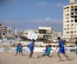 Jucători și terenuri de fotbal din Fâșia Gaza // Foto: Imago