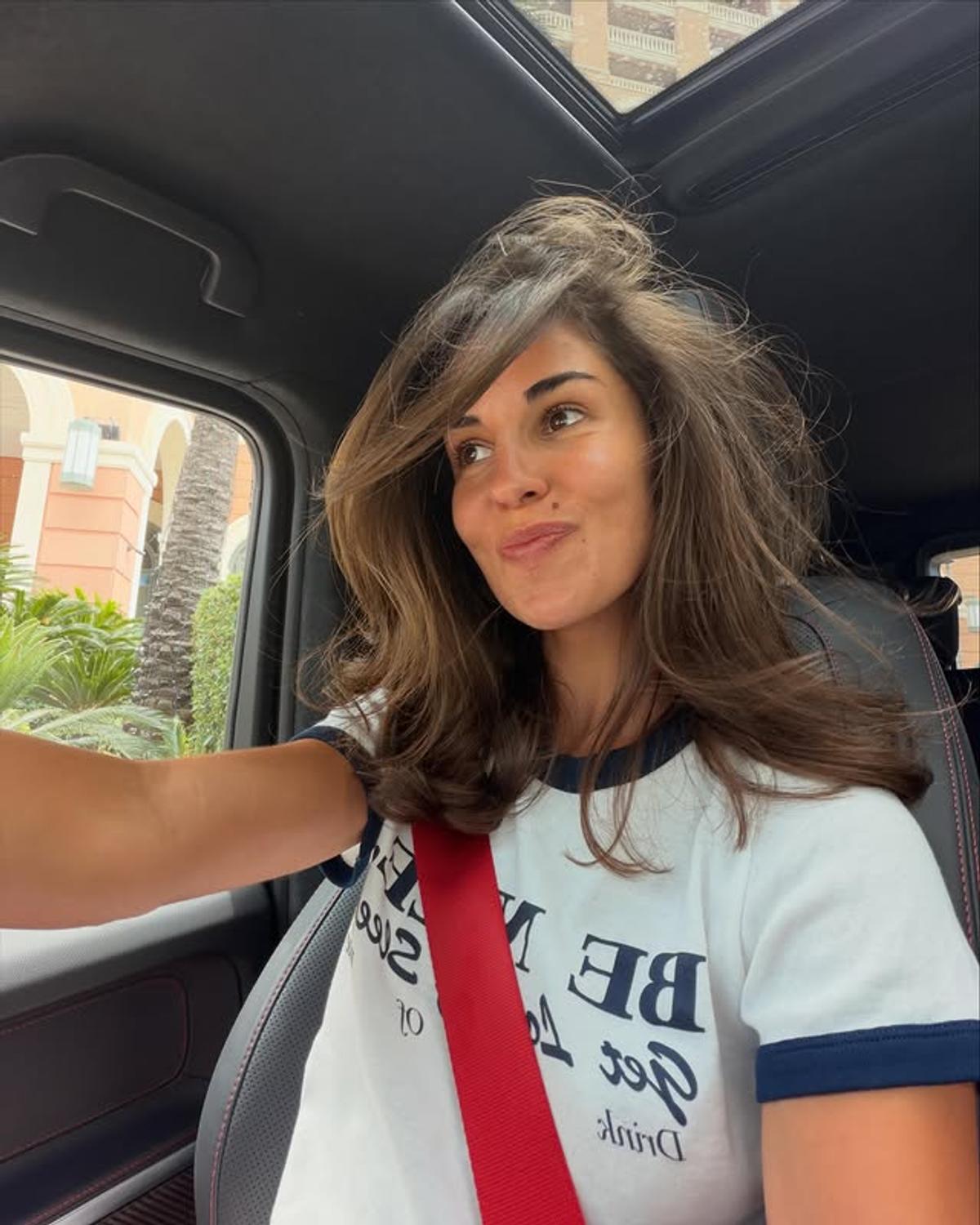 Starul din Formula 1 a făcut pasul cel mare! A cerut-o de soție pe superba Carmen, în plin sezon