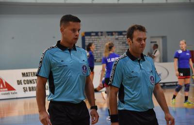 Suspendare drastică în handbalul românesc! 10 etape pentru arbitrii de la meciul HC Zalău - CSM București, 25-24!