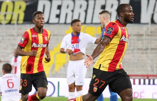 Fără 7 titulari, aflați în carantină, PSG a debutat prost contra unei nou promovate, Lens, scor 0-1, iar Verratti dă vina pe calendar: „La pauză toți eram foarte obosiți, nu puteam face mai mult”.