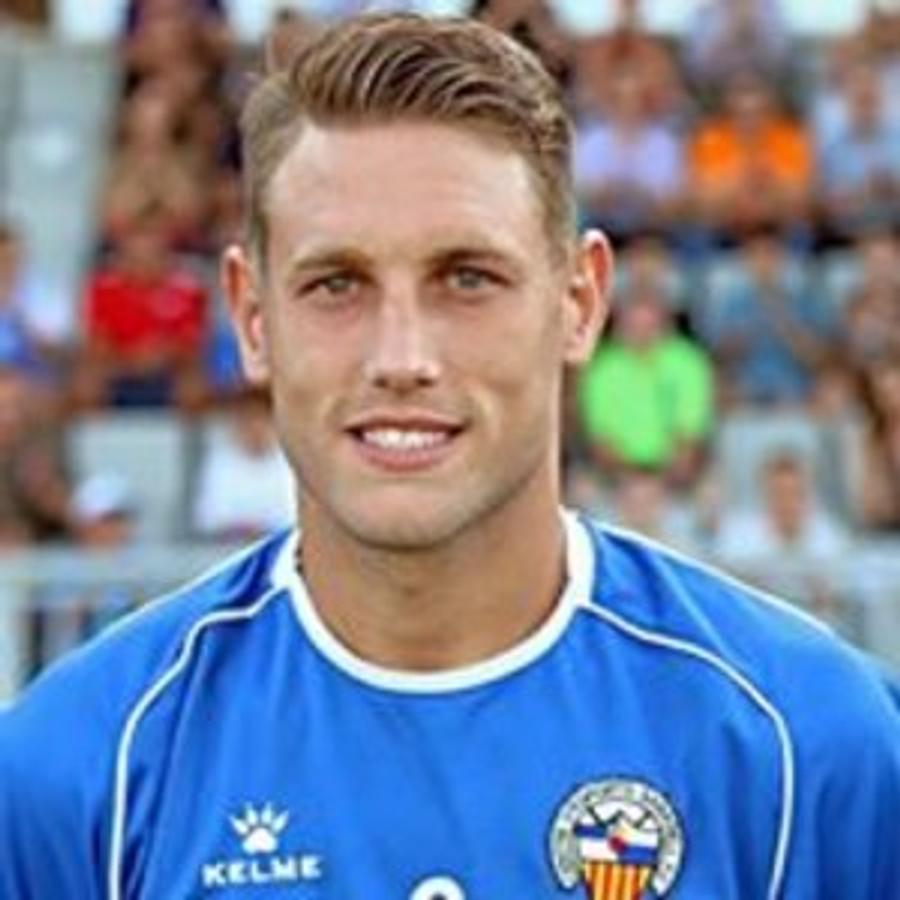 FCSB vrea un jucător din Spania! Cine pune piedici tranzacţiei