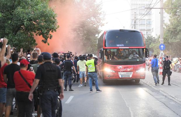 Tensiuni între PCH și șefii lui Dinamo: „Dacă lingușitoarea Anamaria Prodan a avut o influență, este urât” » Jignesc un om din club: „Păstrat pe criterii de lins picioare și pupat mâini”