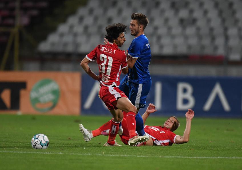 Dinamo și FC Botoșani se întâlnesc astăzi, de la ora 21:00, în runda cu numărul 3 din Liga 1. Partida e liveTEXT pe GSP.ro și în direct pe TV Telekom Sport 1, TV Digi Sport 1 și Look Plus.