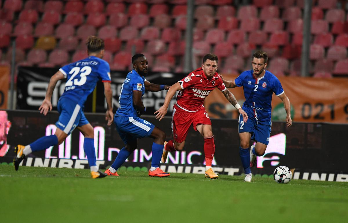 DINAMO - FC BOTOȘANI 1-1 // Dinamo, fără victorie după 3 etape! „Câinii” au obținut un punct cu Botoșani după supergolul lui Borja Valle
