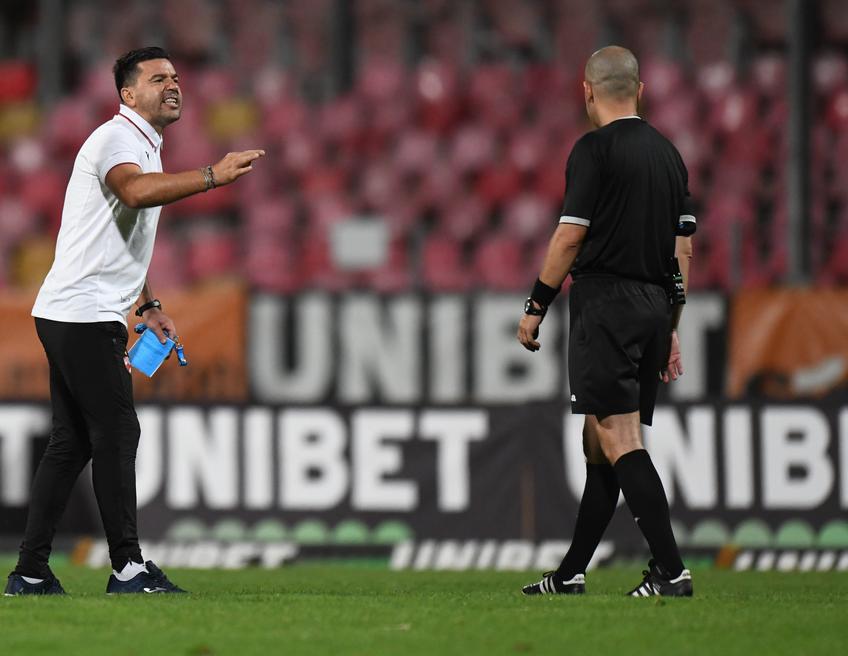 Italianul Diego Fabbrini (30 de ani) nu mai este în grațiile lui Cosmin Contra. Impresarii îi caută o nouă echipă.