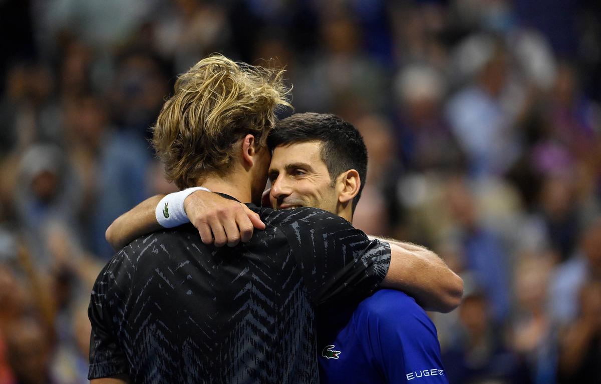 Novak Djokovic, elogiat de Zverev după calificarea în finala US Open: „Cel mai bun din istorie! Cum să te lupți cu așa ceva?”
