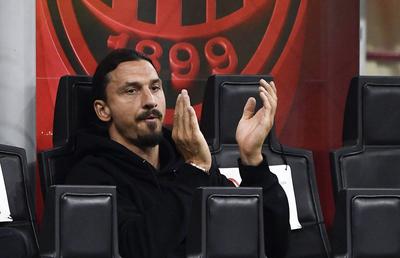 Zlatan Ibrahimovic loveşte din nou: „Sunt cel mai bun din lume! Messi și Ronaldo au în plus doar trofee”
