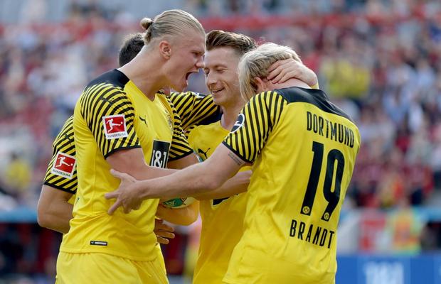 Spectacol total în derby-ul Bayer Leverkusen - Borussia Dortmund: 7 goluri și „dublă” Haaland