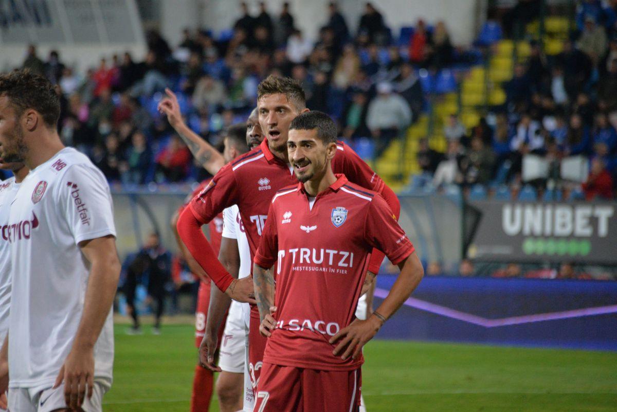 Denis Alibec la Untold, CFR Cluj învinsă la FC Botoșani » Fotografia care i-a iritat pe fani: „Cică accidentat”