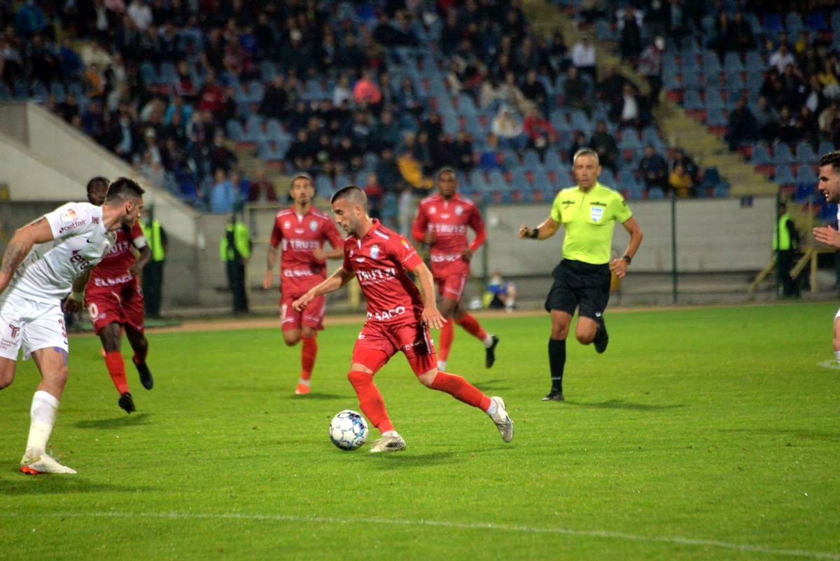 Denis Alibec la Untold, CFR Cluj învinsă la FC Botoșani » Fotografia care i-a iritat pe fani: „Cică accidentat”