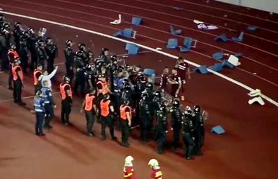 Precizările Jandarmeriei după FCU Craiova - Rapid: 9 amenzi și 7 persoane interzise un an pe stadion!