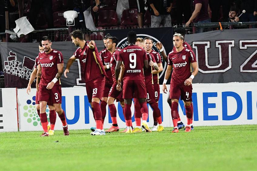 CFR Cluj a învins-o pe CS Universitatea Craiova, scor 2-0, în derby-ul etapei cu numărul 10 din SuperLiga. 4.100 de fani au asistat la partida din Gruia.