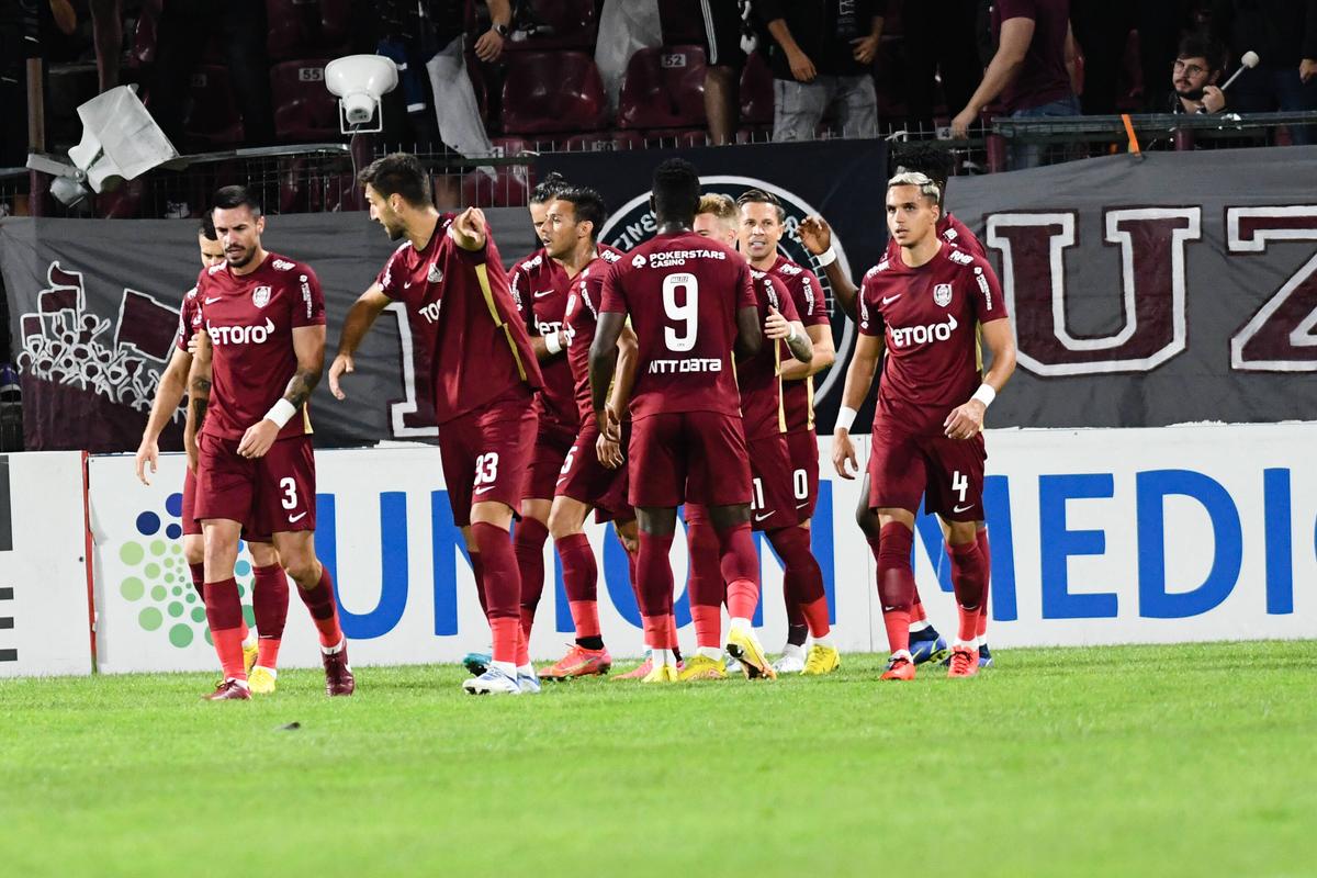 CFR Cluj - CS Universitatea Craiova, decis în 10 minute » Dan Petrescu îl lasă pe Rădoi în afara play-off-ului