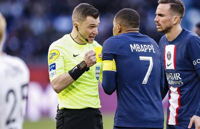 Ne arbitrează un agent imobiliar! Detalii mai puțin știute despre „centralul” de la România - Kosovo și un amănunt care-i îngrijorează pe „tricolori”