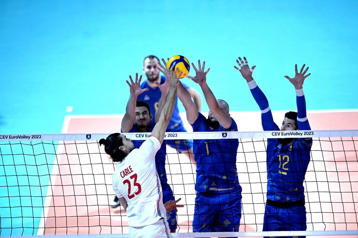 Concluziile „tricolorilor” după înfrângerea cu Franța din sferturile Euro 2023 de volei: „Plecăm cu capul sus!”