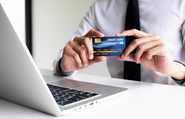 Cum funcționează un card de cumpărături și cum îl obții?