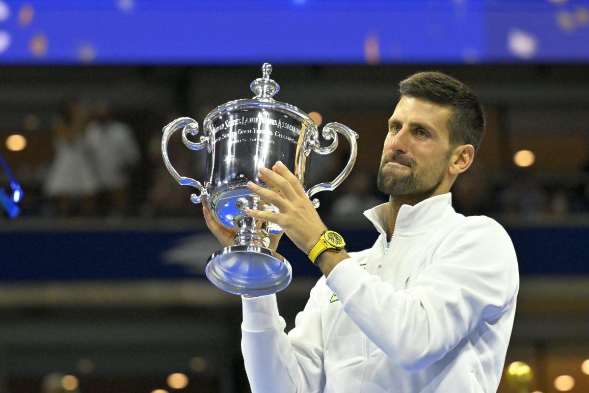 „Ce mai cauți aici?” » Daniil Medvedev a pierdut finala de la US Open, dar a cucerit publicul cu discursul său. Ce a spus despre Djokovic
