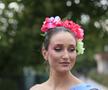 Simona Radiș și Sabrina Voinea, ravisante pe podiumul de la Bukarest Fashion Week: „Îmi dau lacrimile!” + Cu ce vedete s-au întâlnit în culise