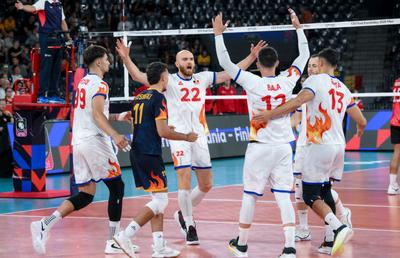 Într-o atmosferă senzațională, România obține prima victorie la Campionatul European