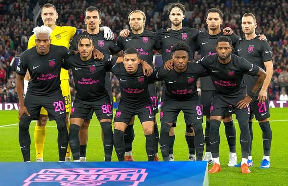 Detaliul incredibil observat la meciul Manchester United - Sabah » Așa ceva nu s-a mai întâmplat niciodată în Liga Campionilor